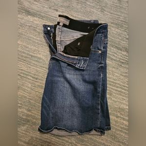 Wit & Wisdom Bermuda shorts